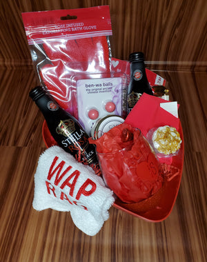 Women's Valentines Day Basket